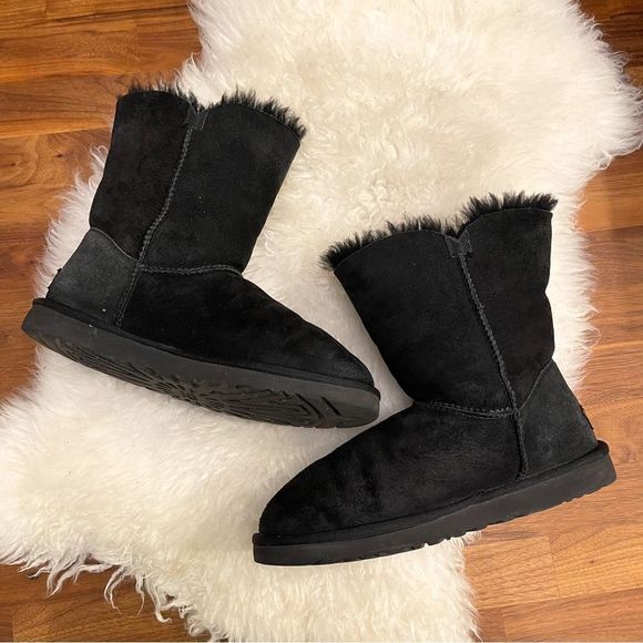 UGG Black Winter Boots - Picture 2 of 7